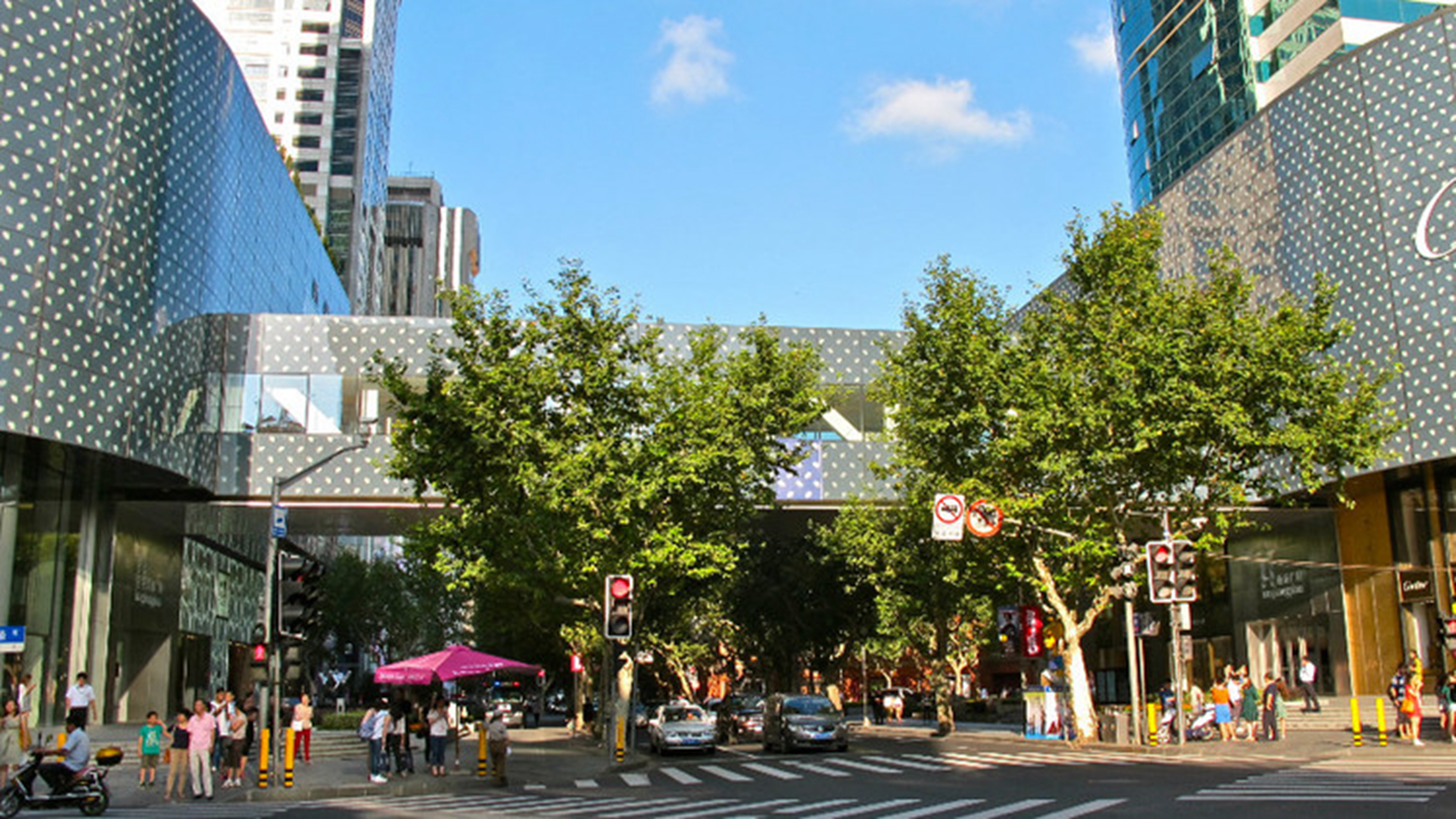 淮海中路与黄陂南路交叉口