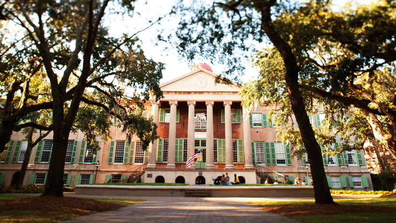 查尔斯顿学院
