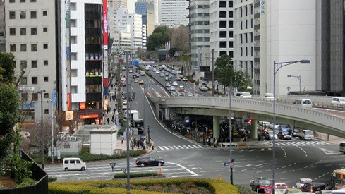 赤坂见附十字路口