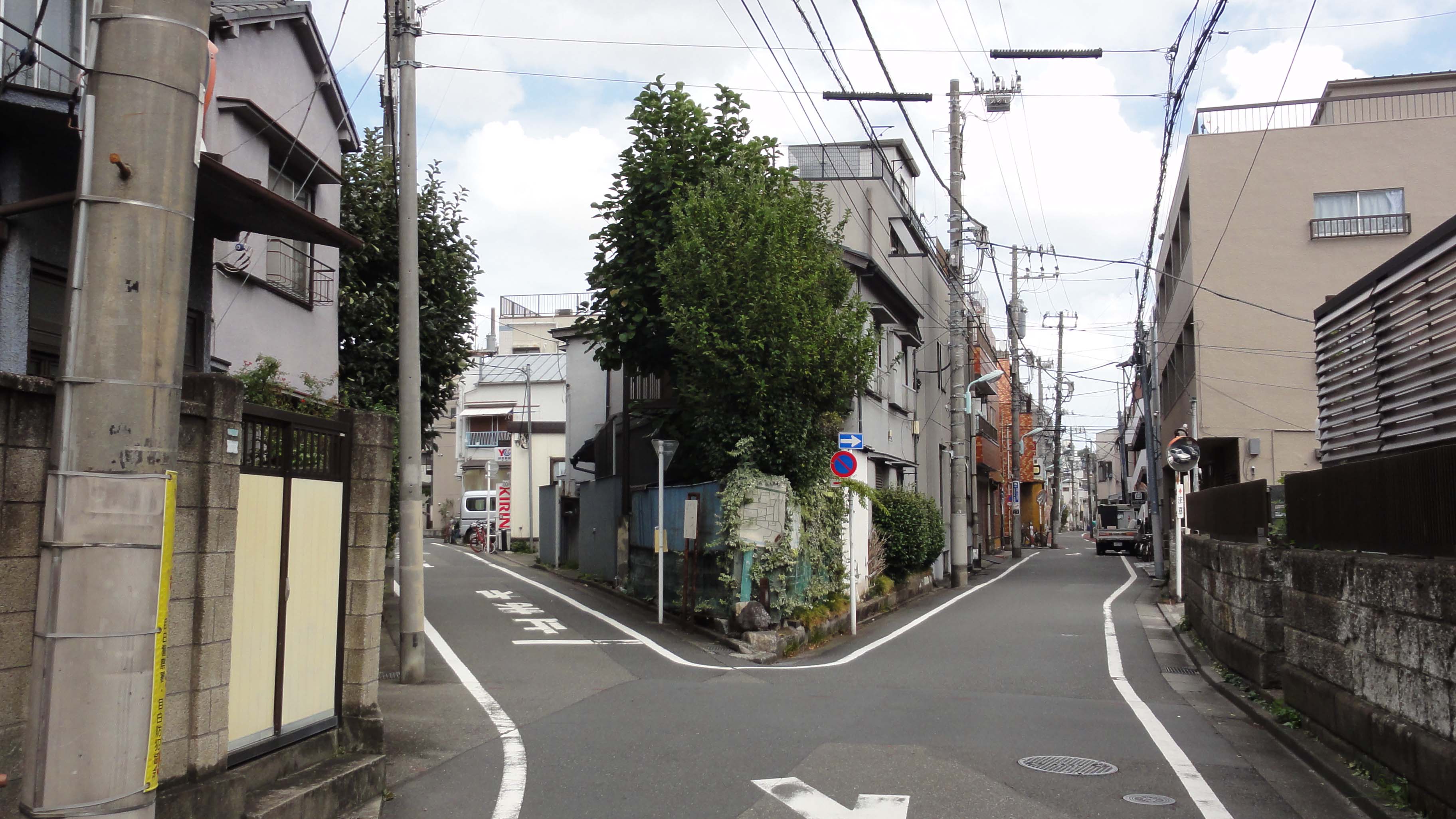 南藏院附近三岔路口