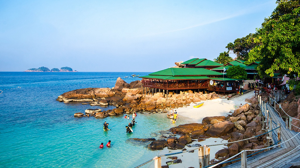 热浪礁石度假村