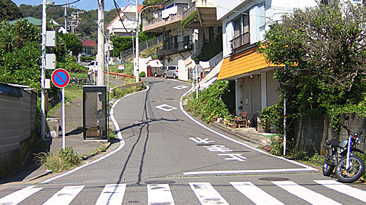 子产石公交站附近路口