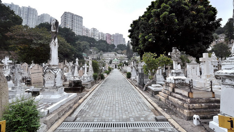 跑马地天主教圣弥额尔坟场