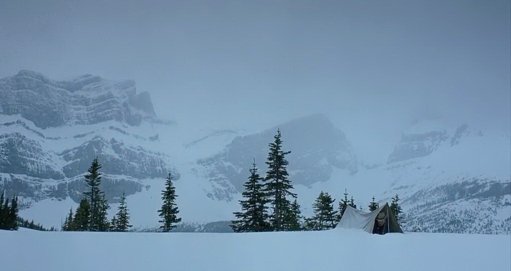 雪山营地