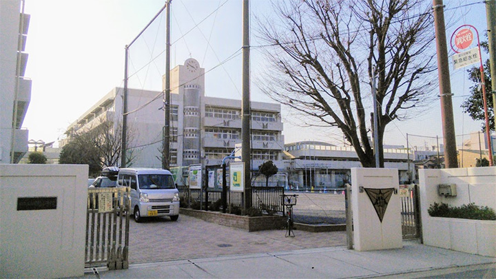 横滨市立市场小学校
