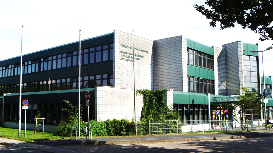 安娜-弗兰克高级中学
