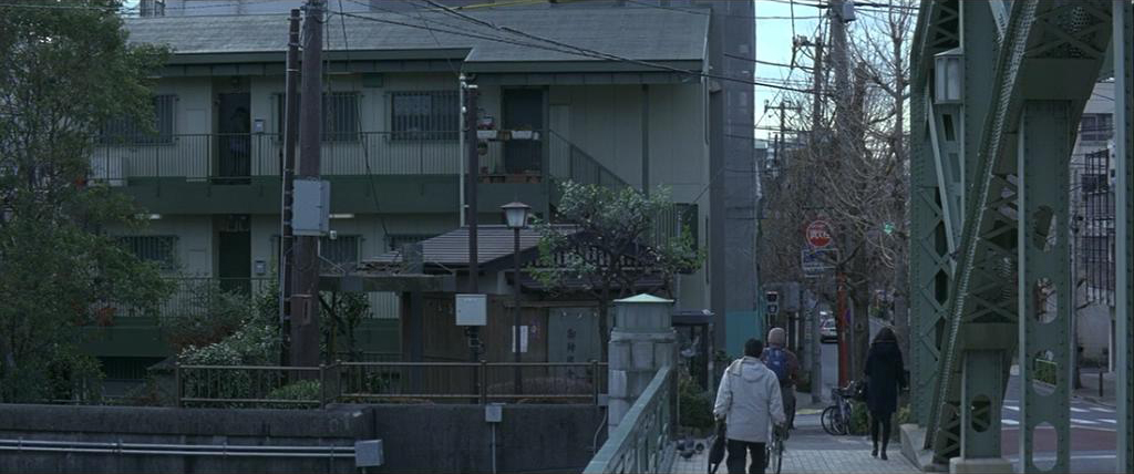 花冈靖子公寓