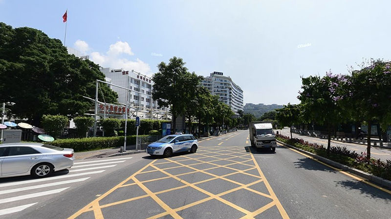 金沙街和盐梅路交叉口