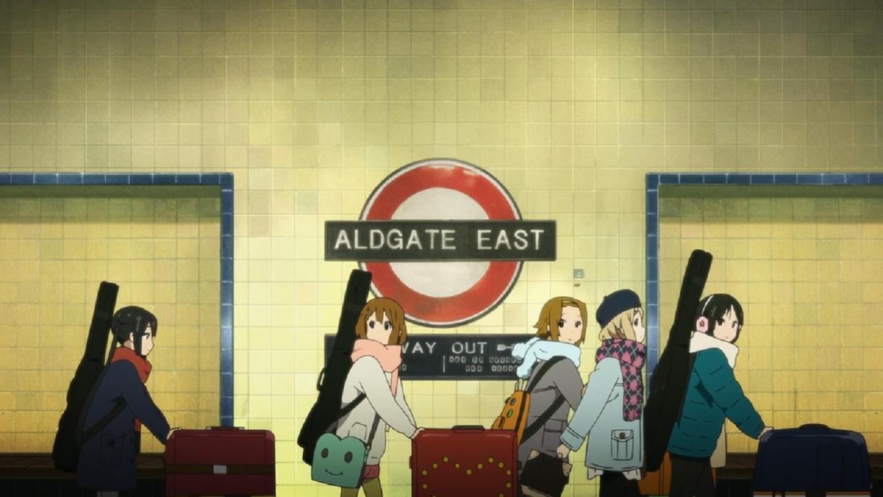 酒店旁地铁站