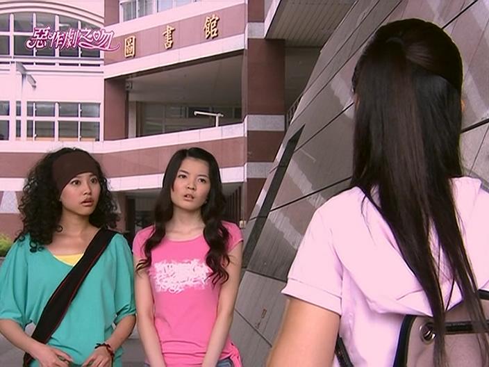 湘琴去图书馆