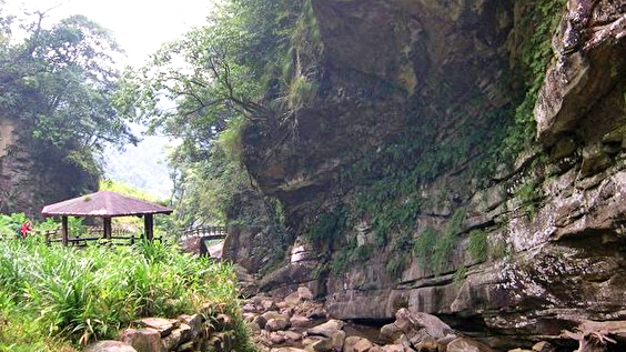 暖东峡谷
