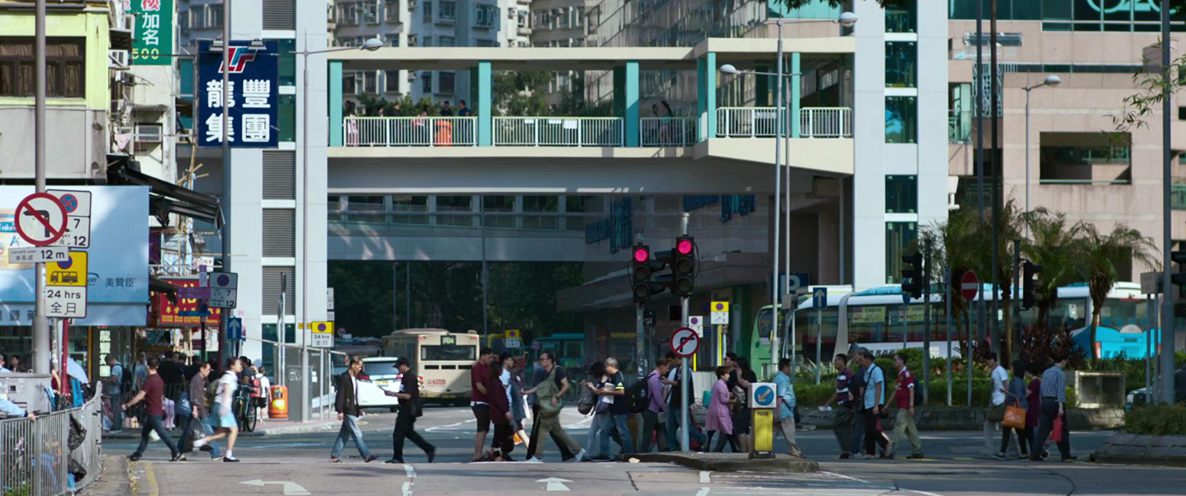 过春天片名路口