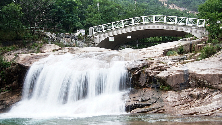 松湫谷