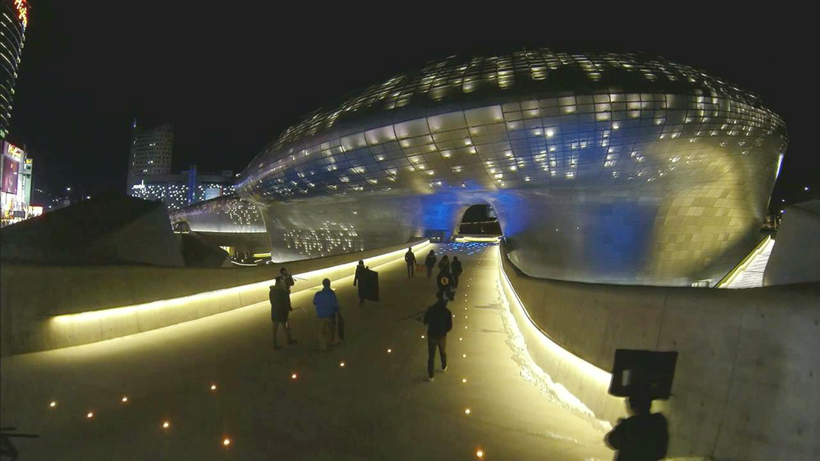 千颂伊高空坠落
