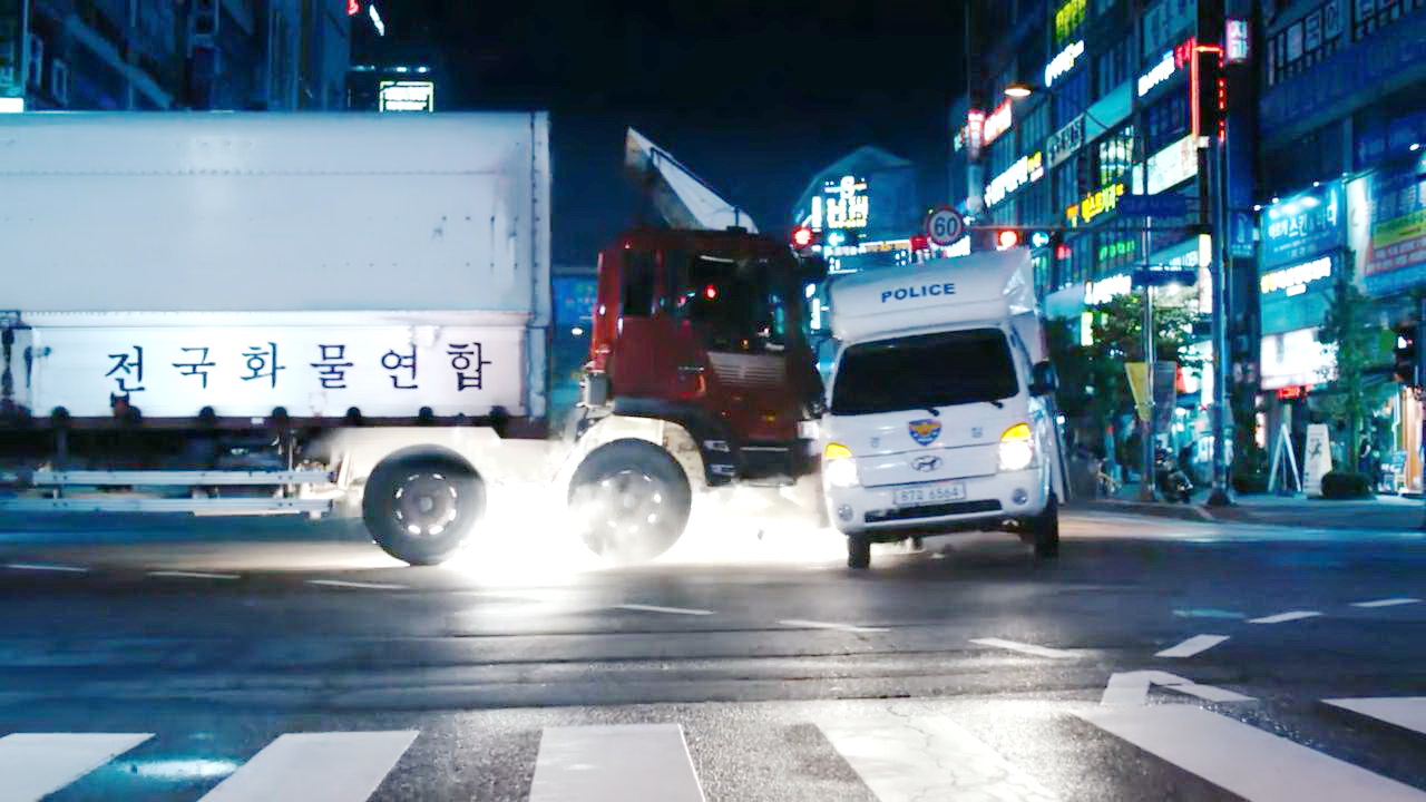 朴善逃出警车