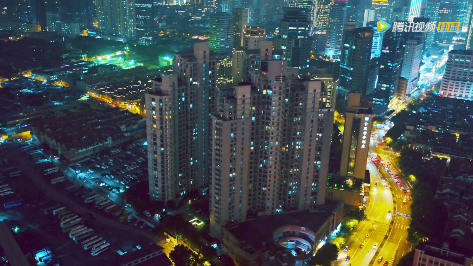 谢亭丰家外景