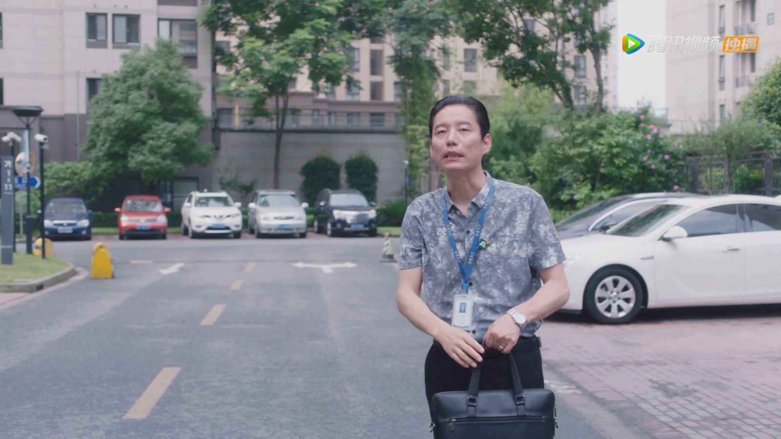 谢亭丰带客户看房