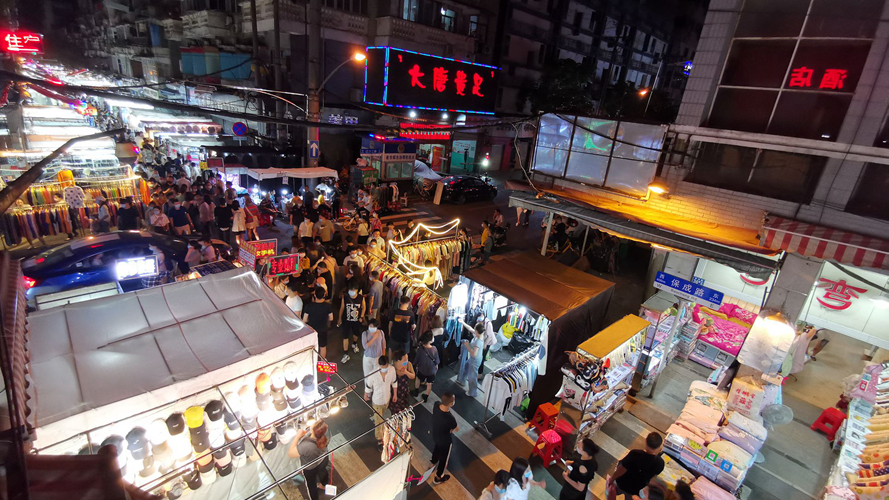 保成路夜市