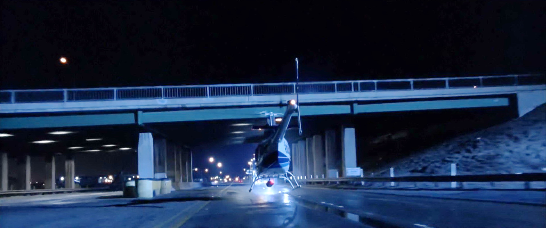 直升机公路追车