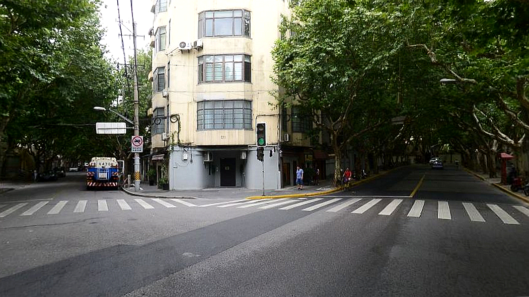 复兴西路与高邮路交叉口