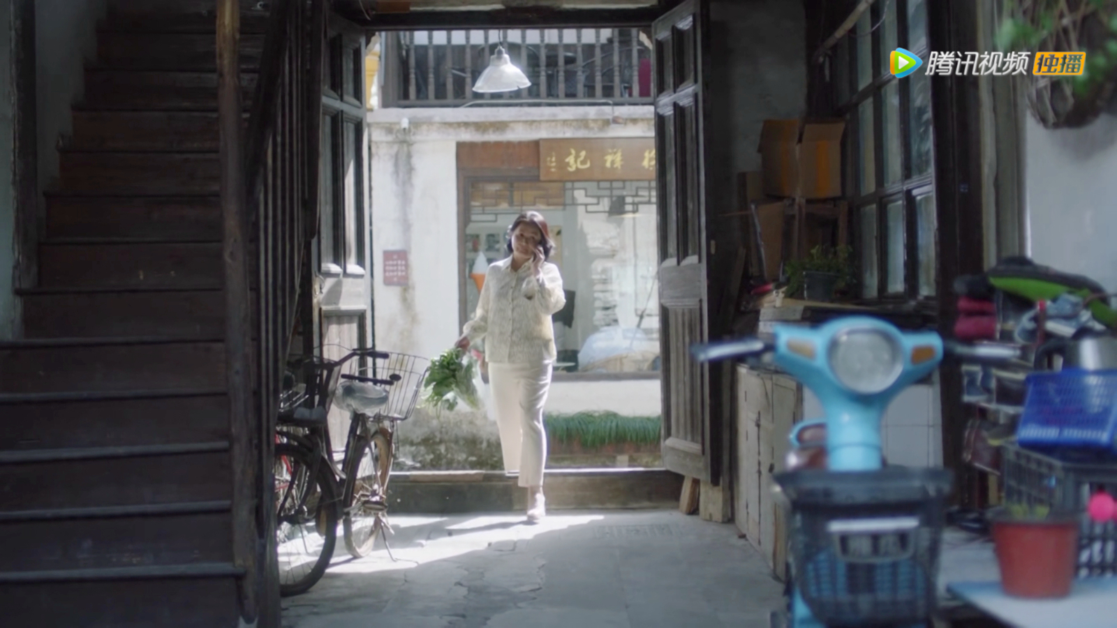 王漫妮父母家