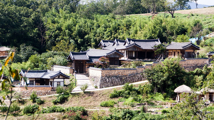 香坛