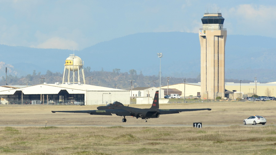 比尔空军基地