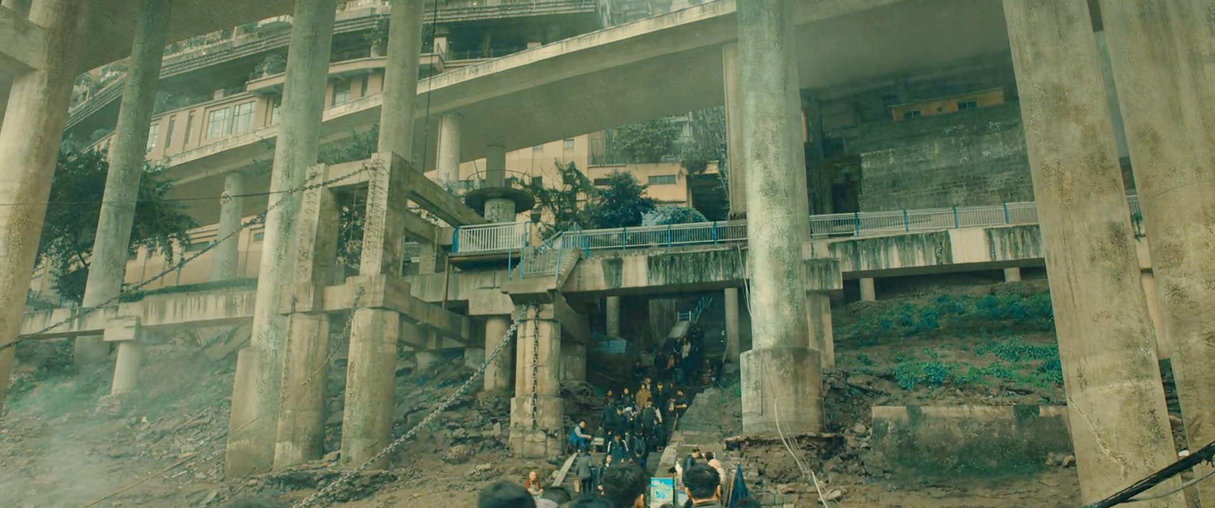 关宁下船/路空文家/球场