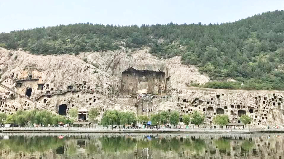 龙门石窟