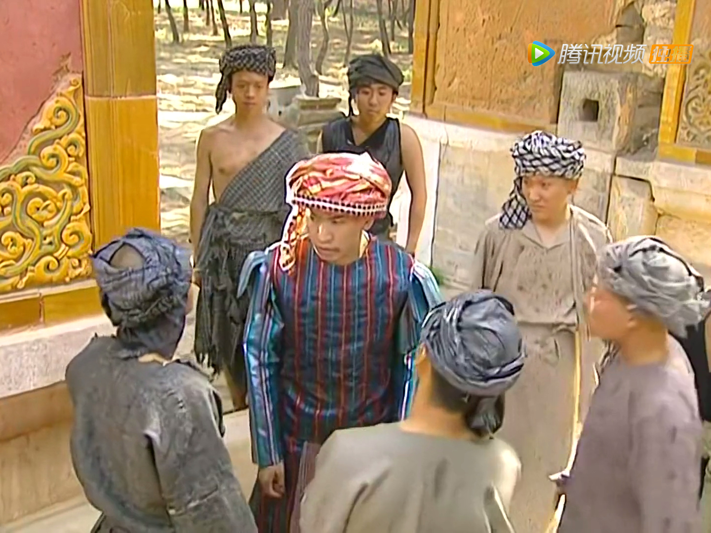 尔康被缅甸人欺负