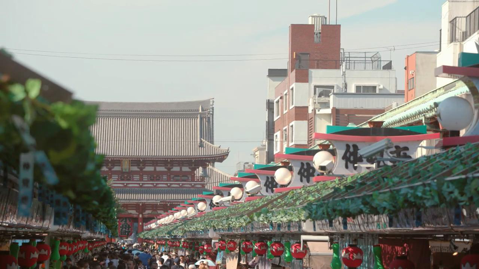 仲见世商店街