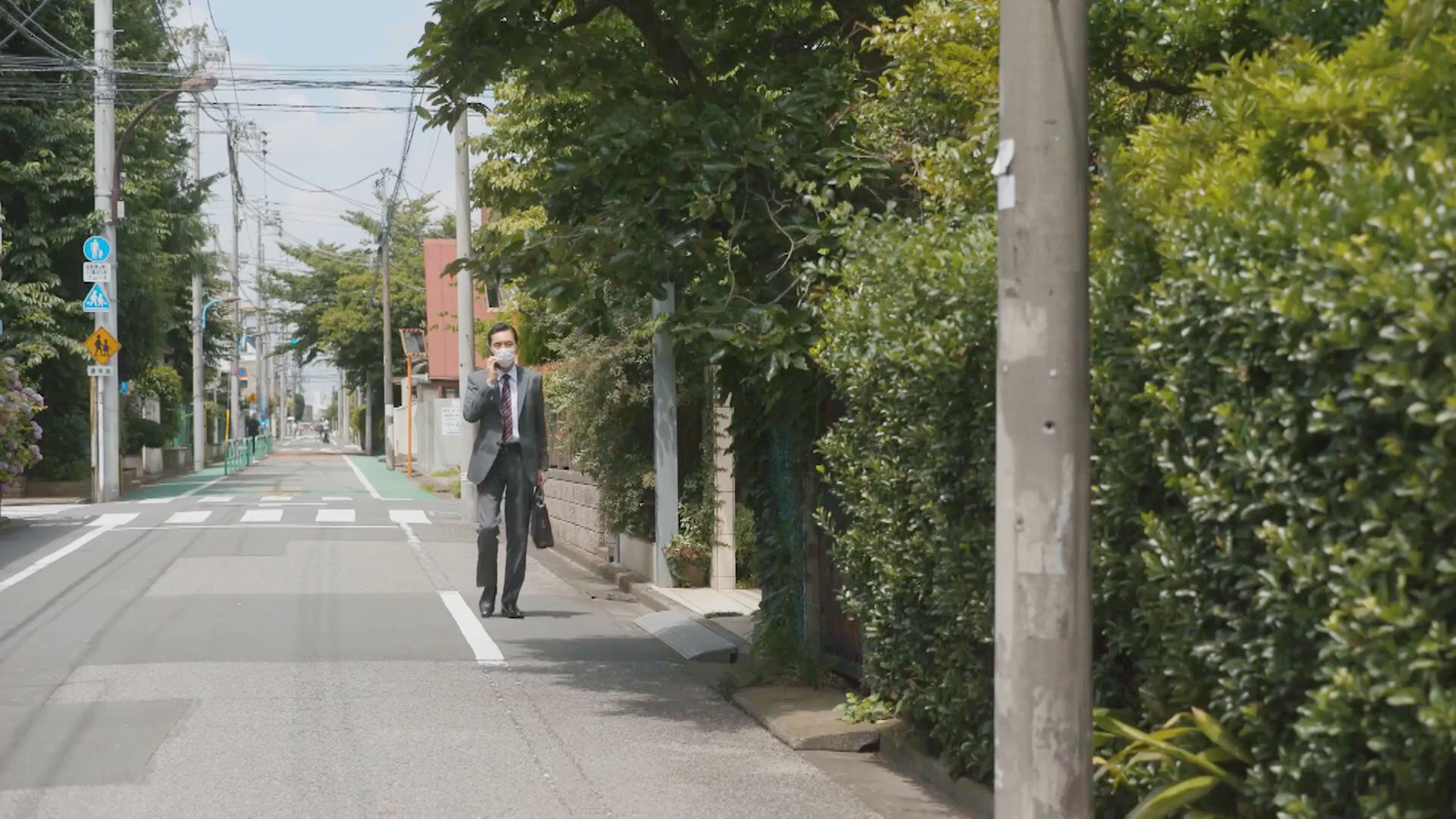 五郎与客户电话沟通