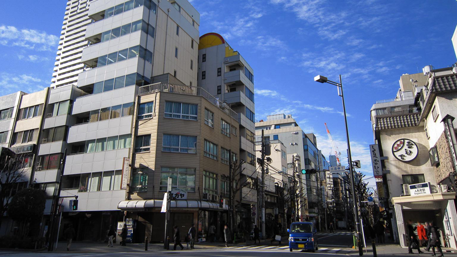 甘酒横丁十字路口