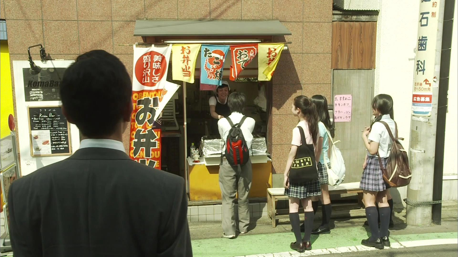 学生云集的小吃店