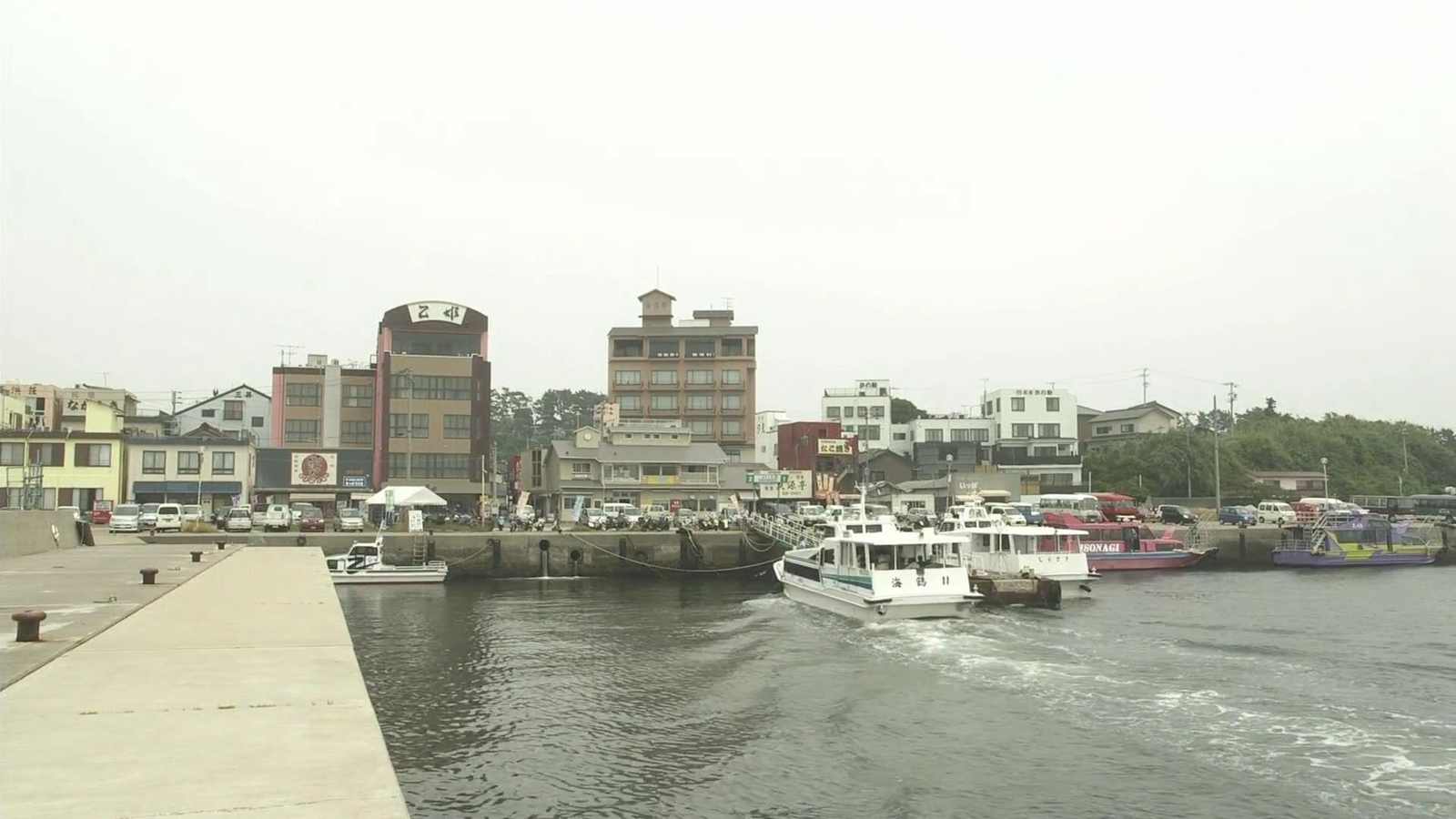日间贺岛西港