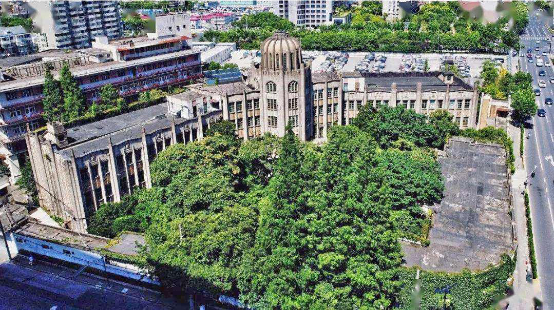 雷士德工学院旧址