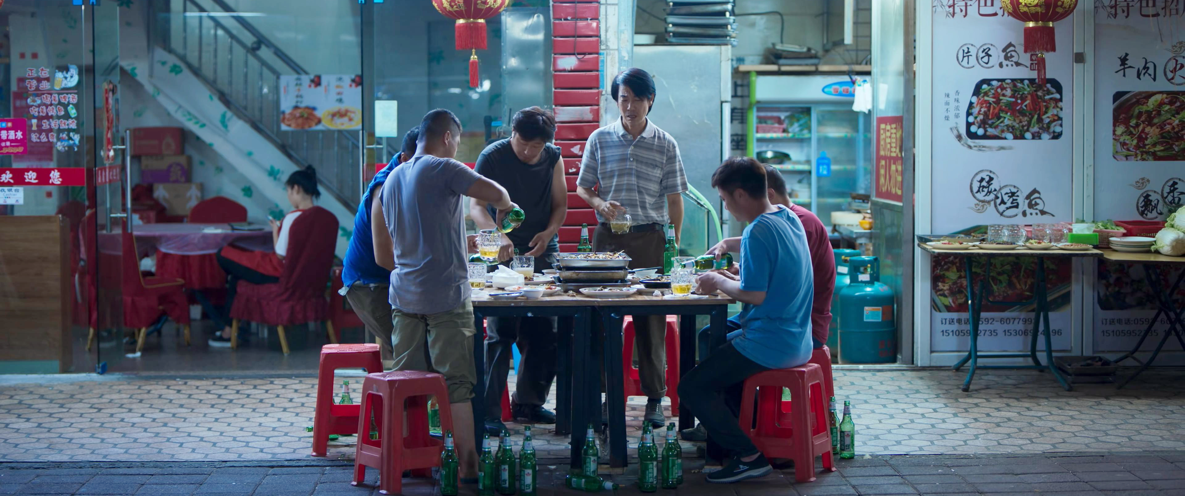老焦与工友聚餐
