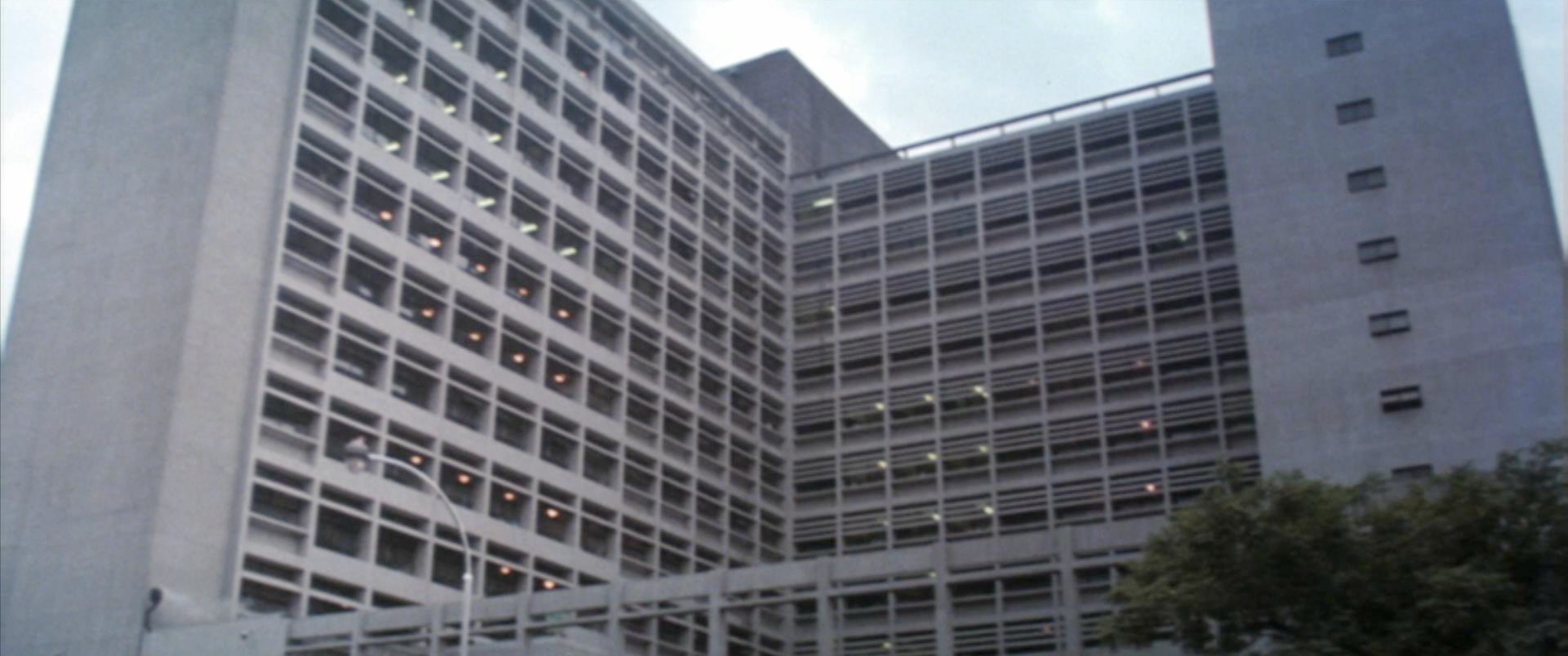 光头佬入院