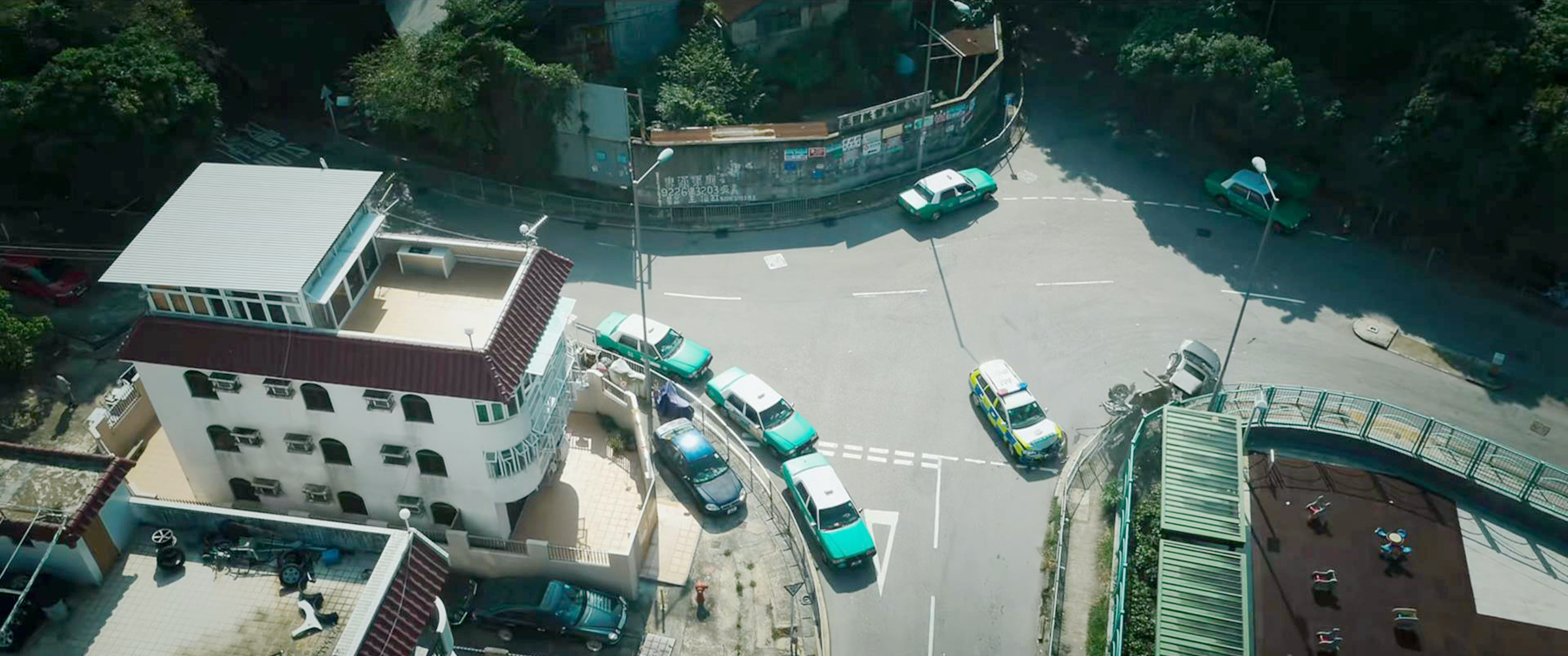 警方撞车