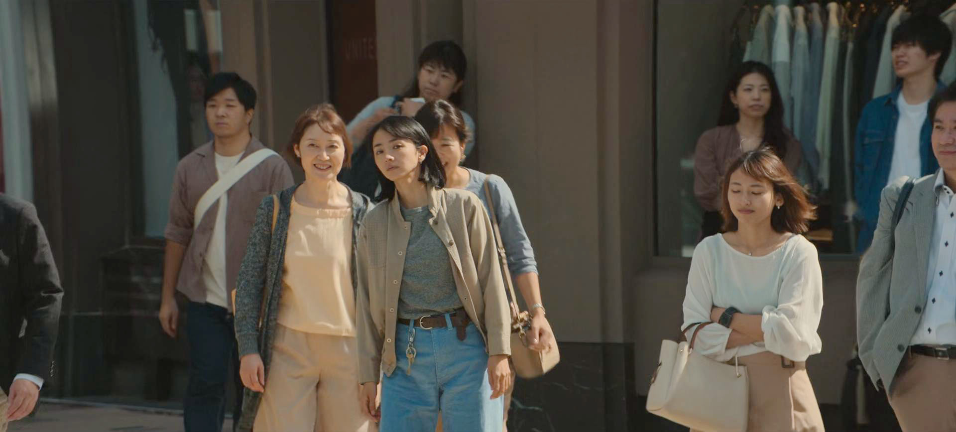 小缀嫌也英穿旧衣