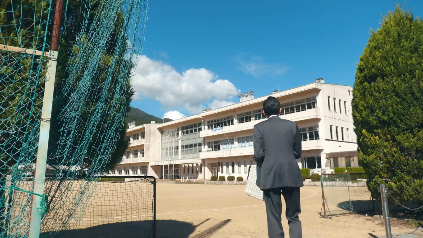 五郎演讲的学校