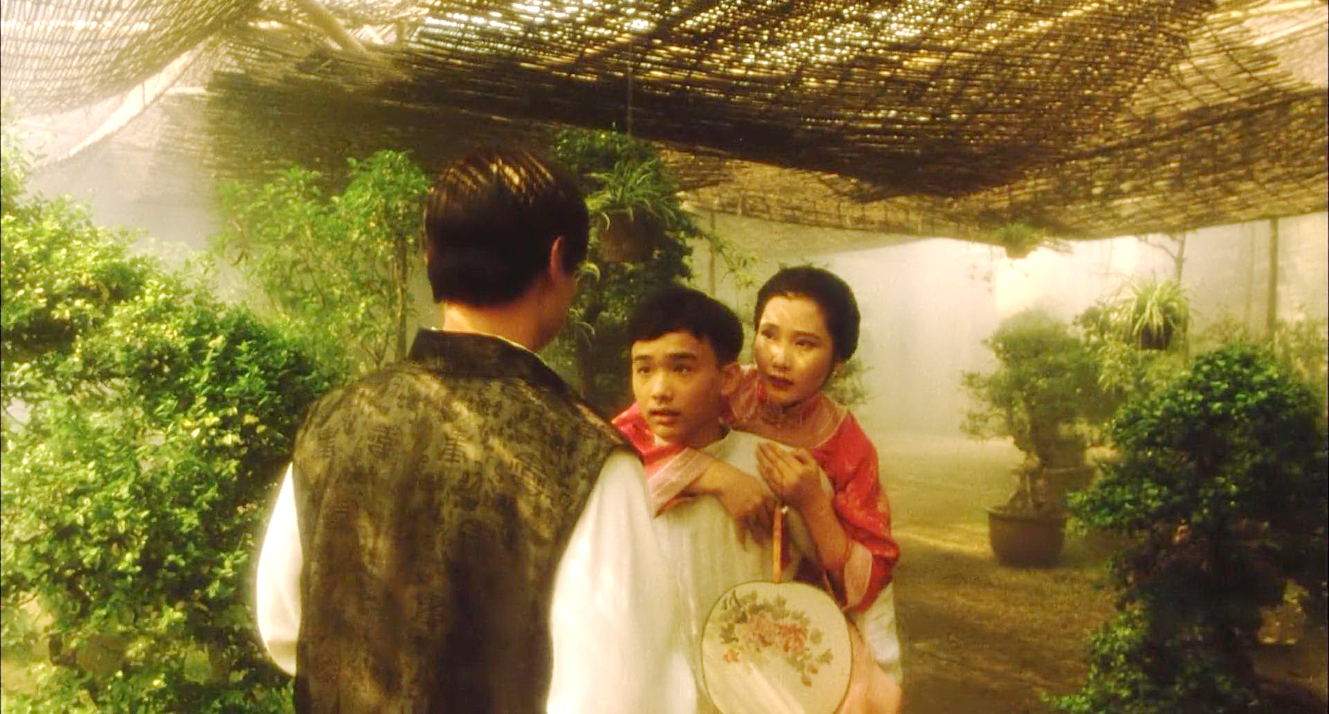 庞府内景