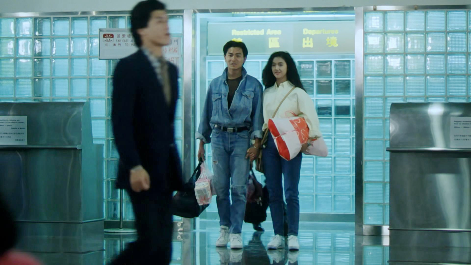 华Dee入境被捕