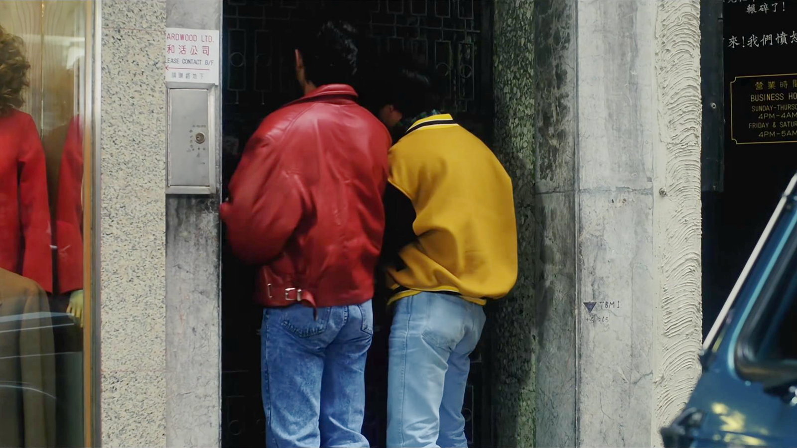 小刀爬脚手架