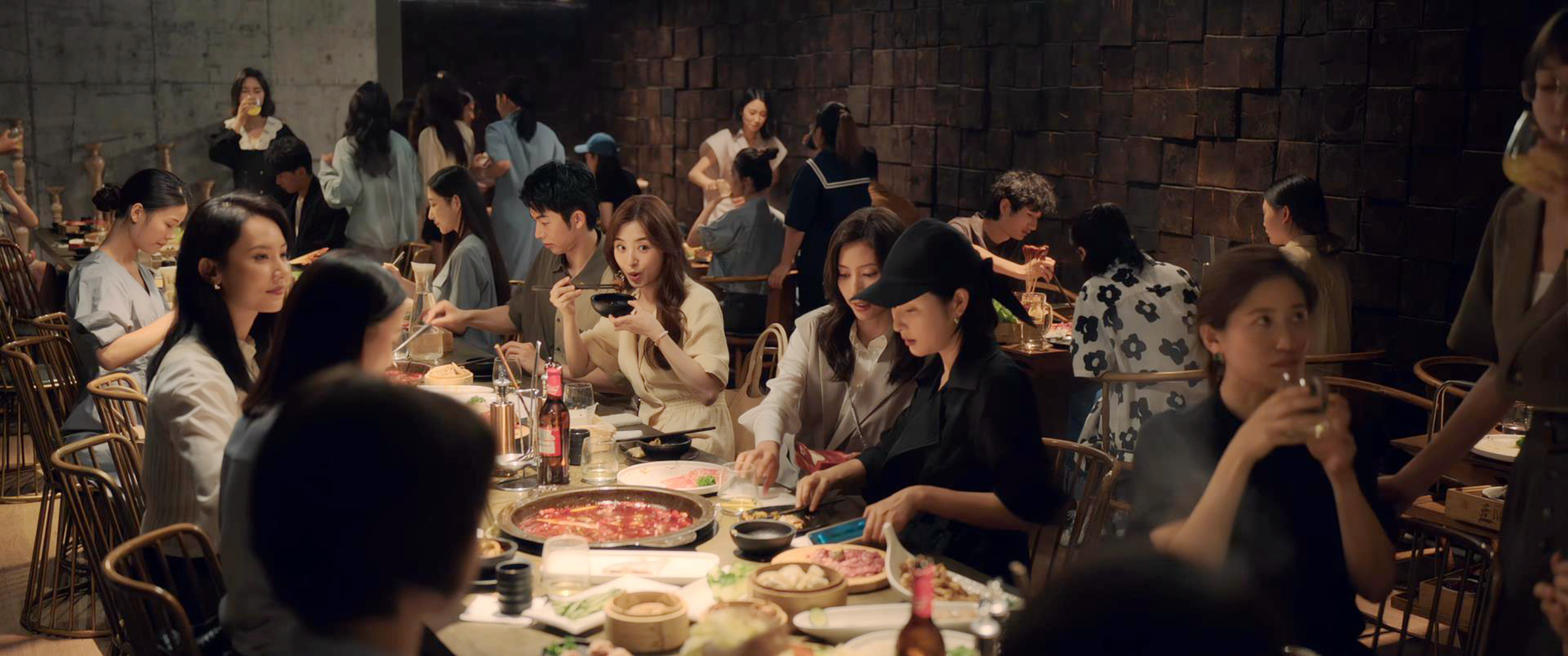 方欣参加公司聚餐