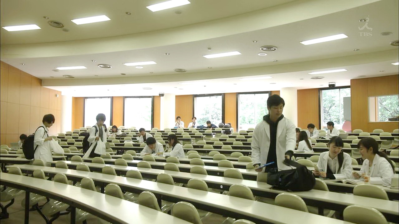 久部的大学教室
