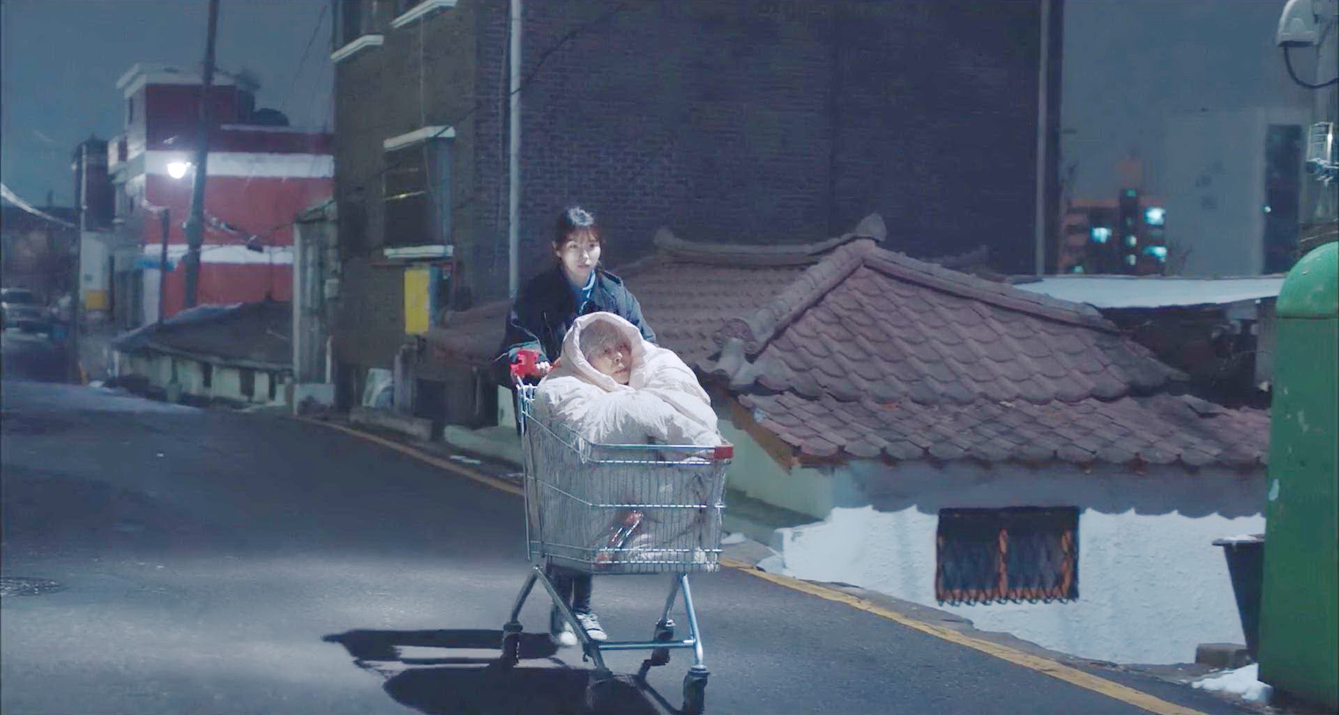 李至安家附近道路