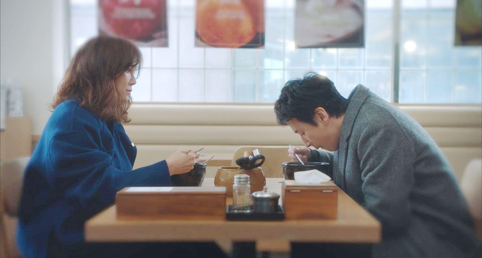 东勋夫妻吃便饭