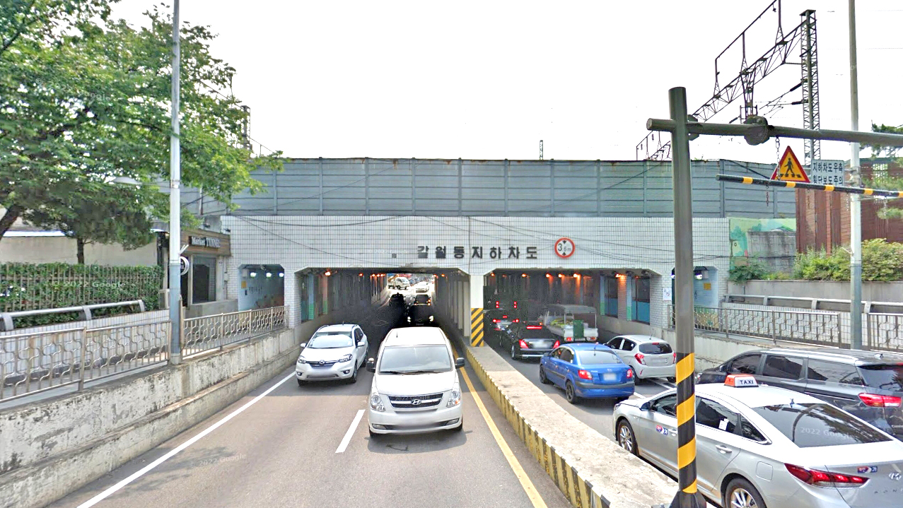 葛月洞地下通道