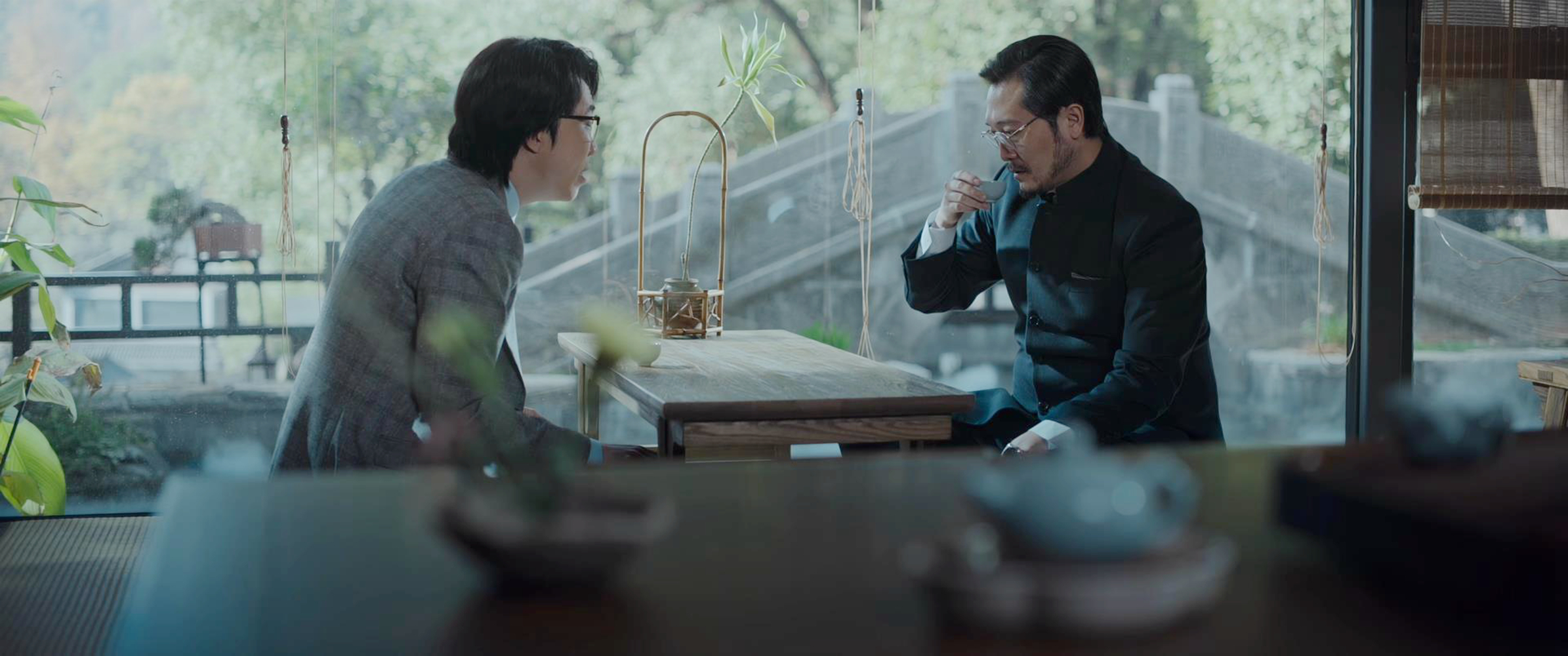 高铭喝茶烫嘴的地方